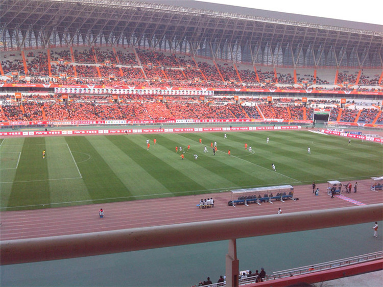 大渡口体育场看台网架加工